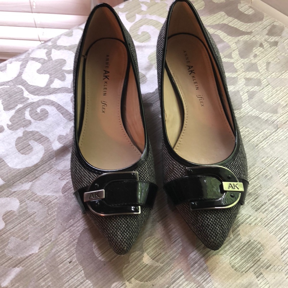 Anne Klein kitten heels